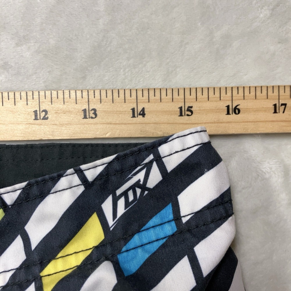 Y2K Fox Racing Board Shorts Mens 32 Fit 31 Colorful Geometric Abstract Big Logo - Picture 8 of 11